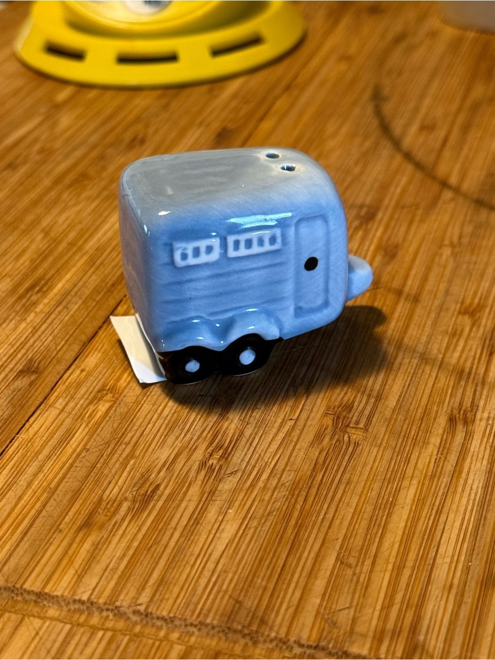 Cracker Barrel Blue Truck and Trailer Mini Salt Pepper Shakers Collectible - Picture 5 of 7